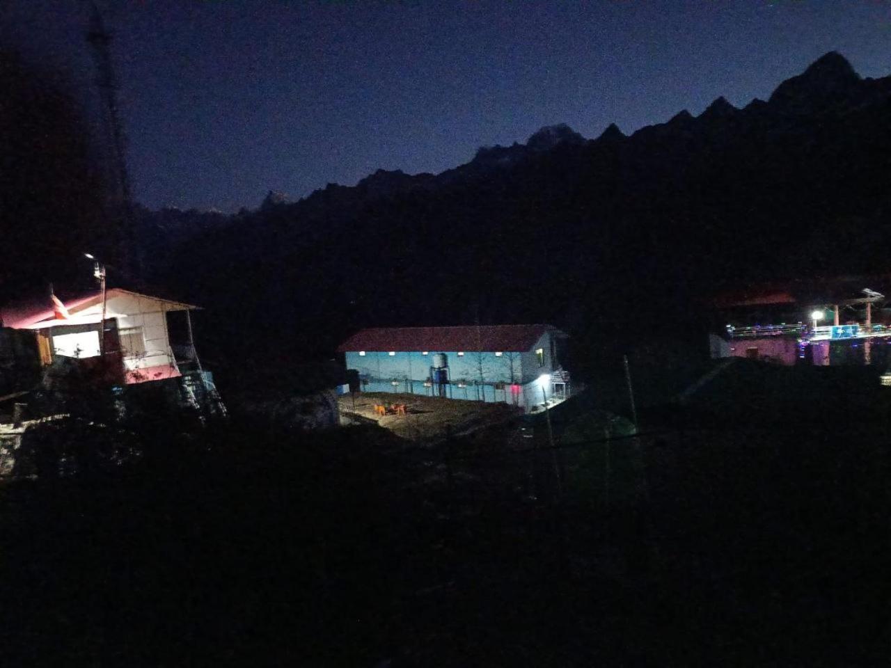 Nanda Devi Stays Joshīmath 外观 照片