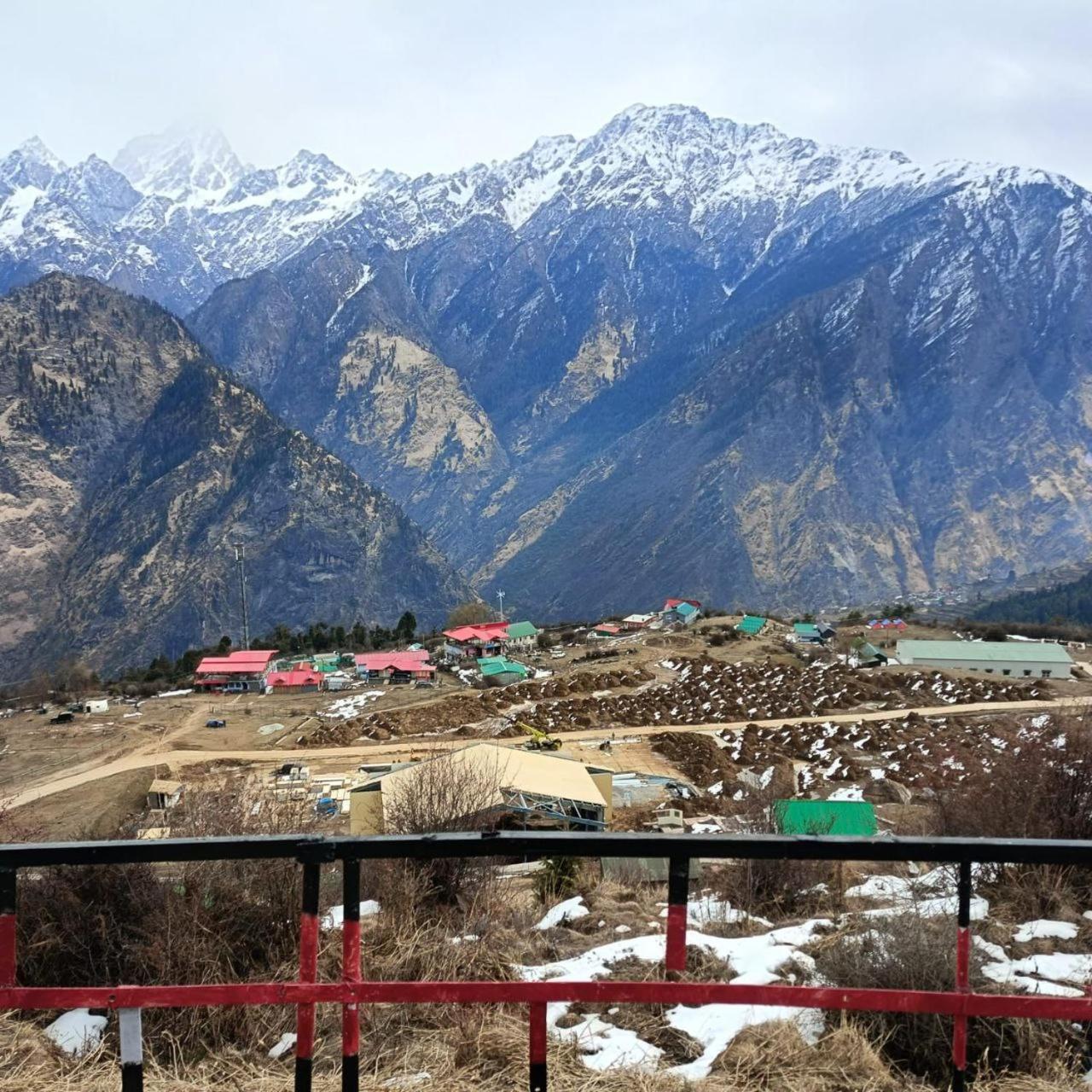 Nanda Devi Stays Joshīmath 外观 照片